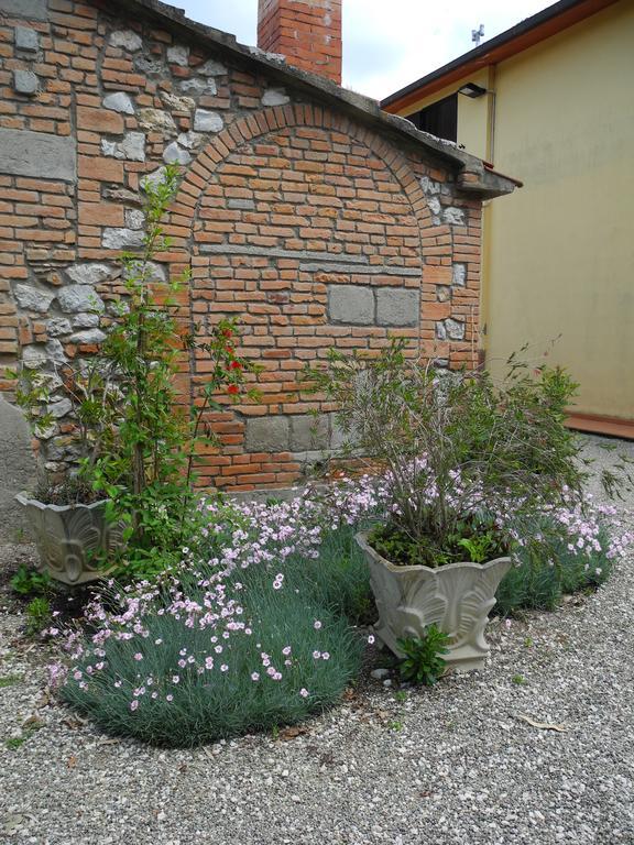 Podere Oslavia Az.Agr.Bio Giannini Альберезе Экстерьер фото